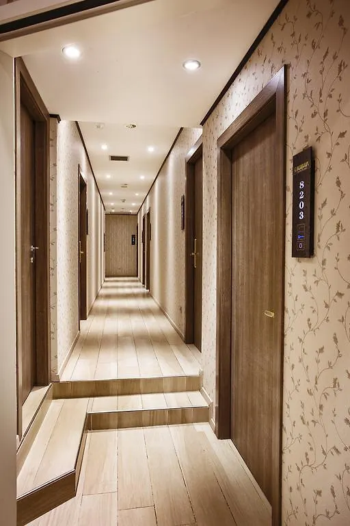 Igiban Hotel Milan 3*,